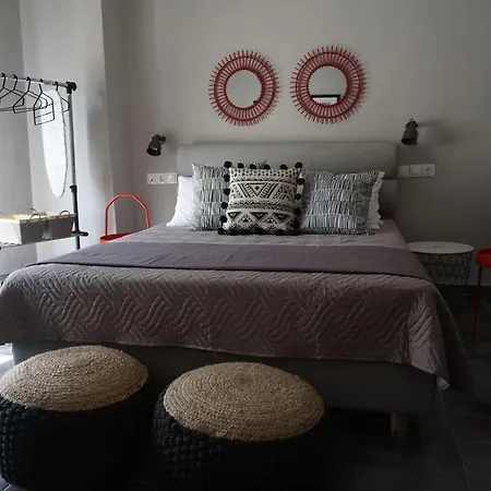 Yasemi Superb Two Floor Apartment Iraklion Buitenkant foto