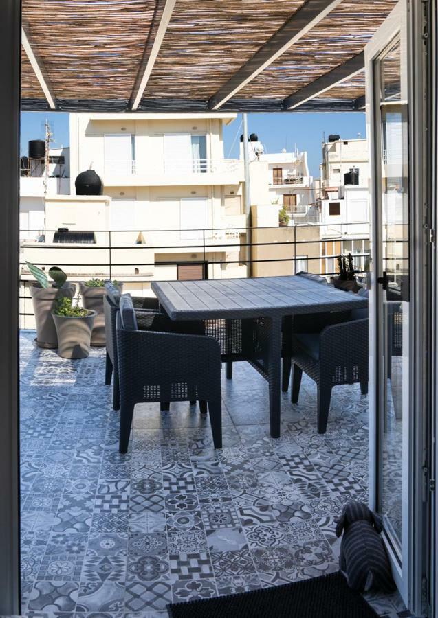 Yasemi Superb Two Floor Apartment