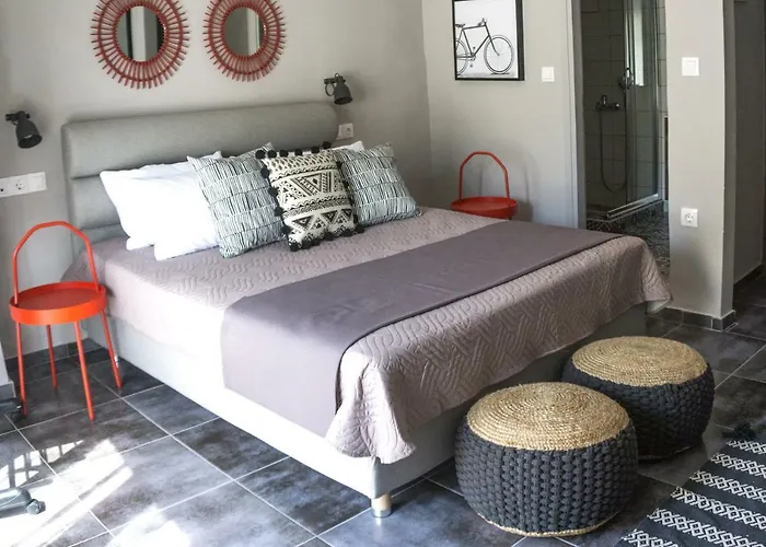 Yasemi Superb Two Floor Apartment